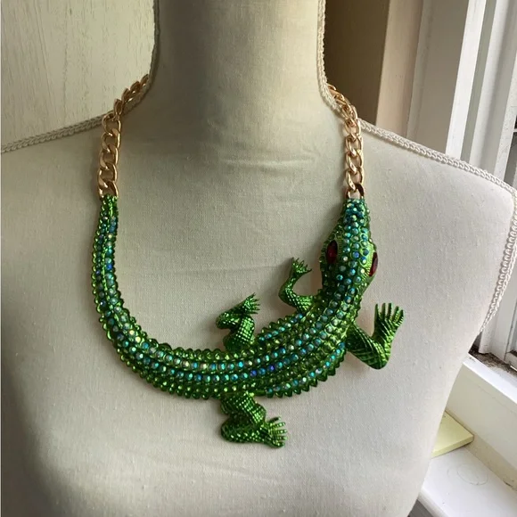 Minimal Necklace, Statement COLLAR, Thin Multilayered - Picture 8 of 14